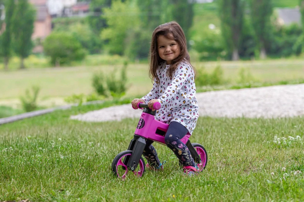 Odrážedlo FUNNY WHEELS Rider SuperSport fialové