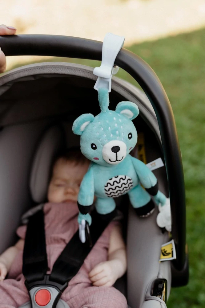 Medvídek babyted chrastítko plyš 30cm závěs na postýlku/kočárek na kartě v sáčku 0m+