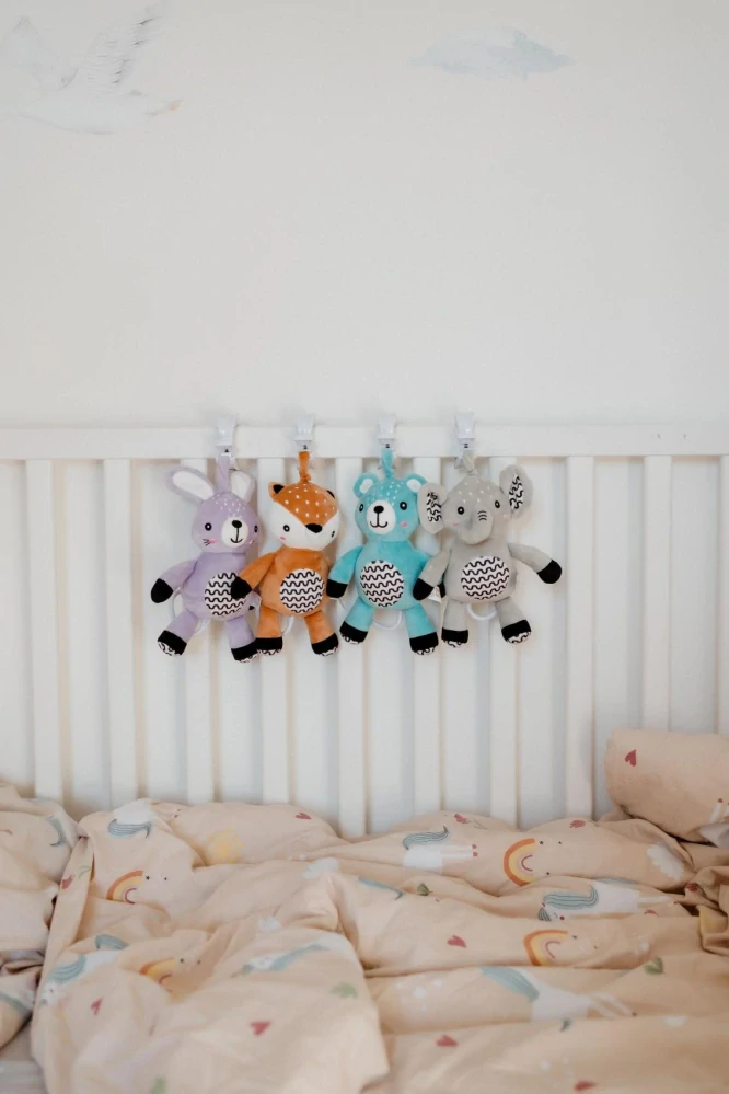 Slon babyted natahovací hrací strojek plyš 30cm závěs na postýlku/kočárek